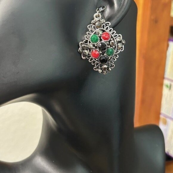 Gorgeous silver earrings - Picture 1 of 4